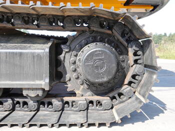 Used heavy machinery JCB 225LC  Escavadora de rastos